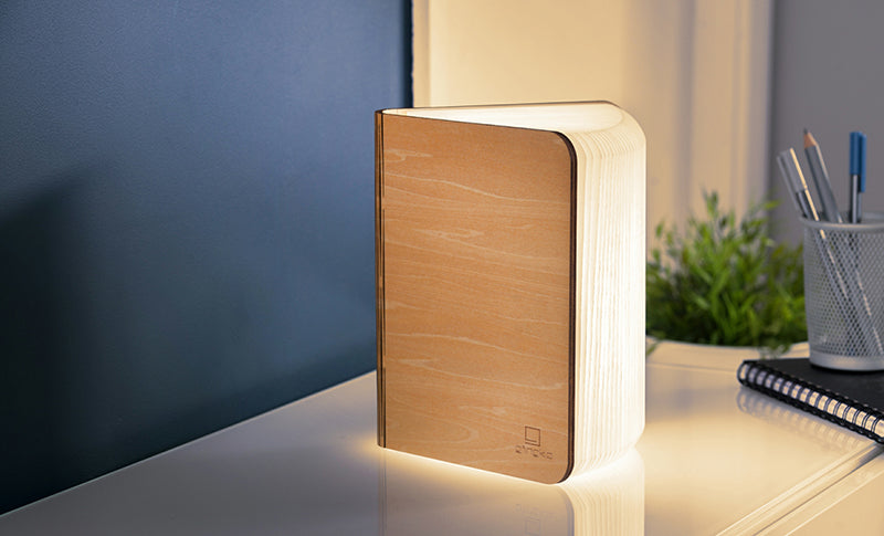 GINGKO - Smart Book Light (Natural Wood)